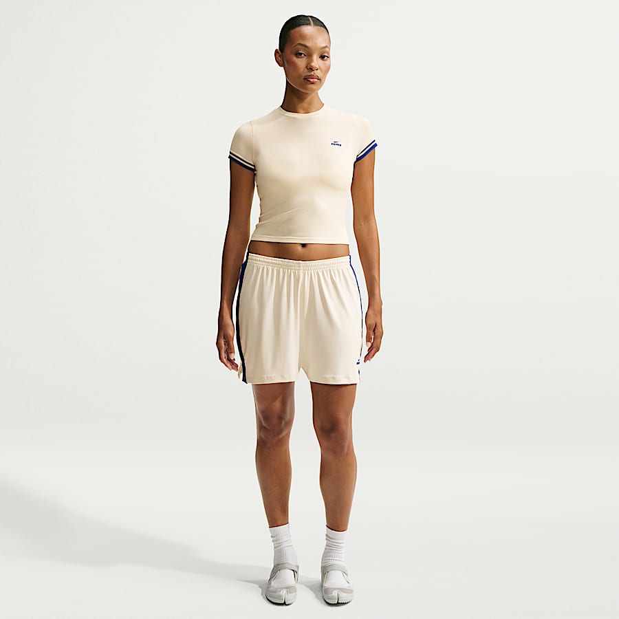 NikeSKIMS Collection Guide. Nike.com
